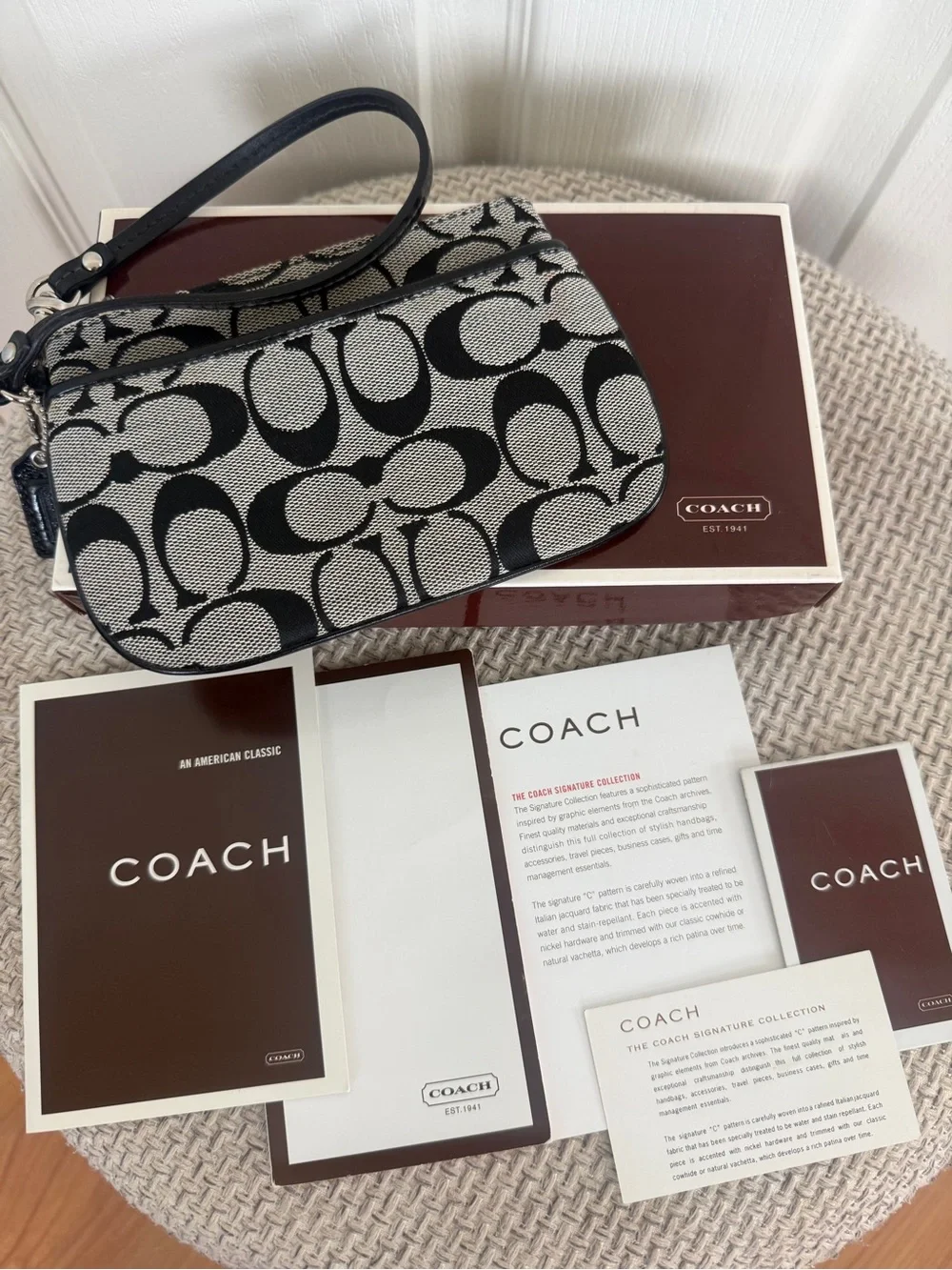 COACH Black & Cream Signature Wristlet With Coach Box